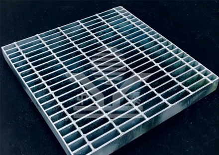 outdoor portable fence with gate