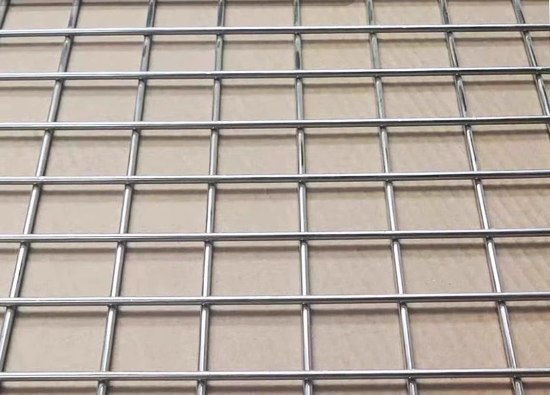 wind stopped fence