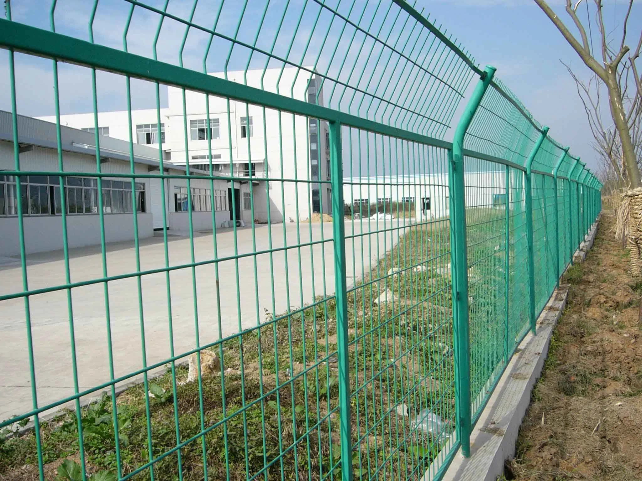 temporary white picket fence
